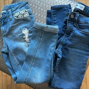 2 pair girls 👧🏻 skinny jeans 👖